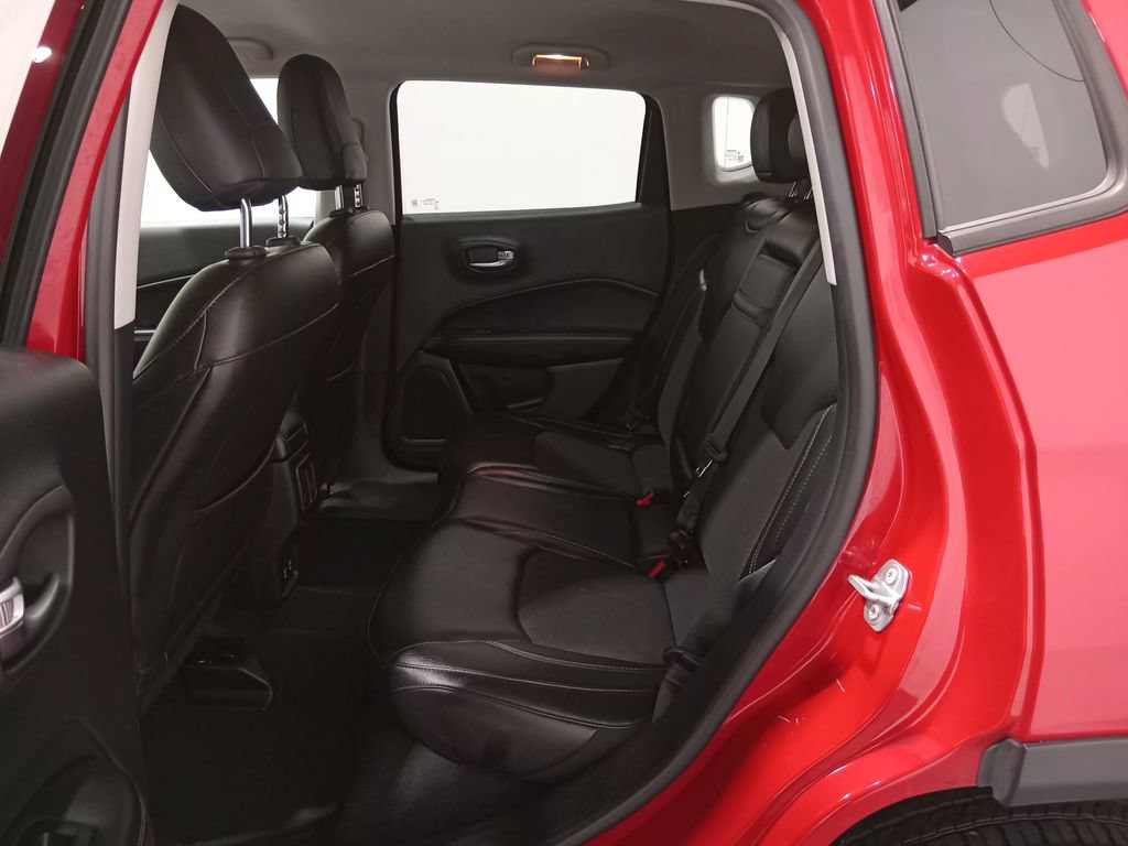 Used 2018 Jeep Compass Latitude w/ Popular Equipment Group AWD/4WD image 13