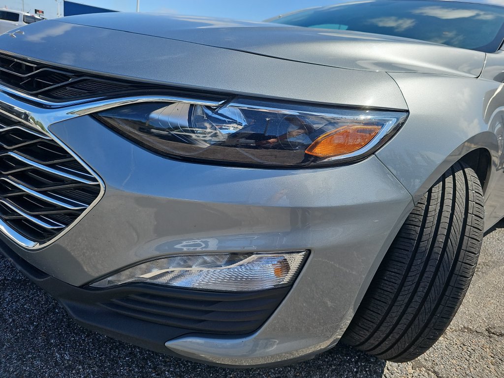 Used 2025 Chevrolet Malibu LT FWD image 30