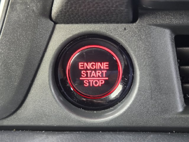 Used 2023 Honda Pilot Touring image 19