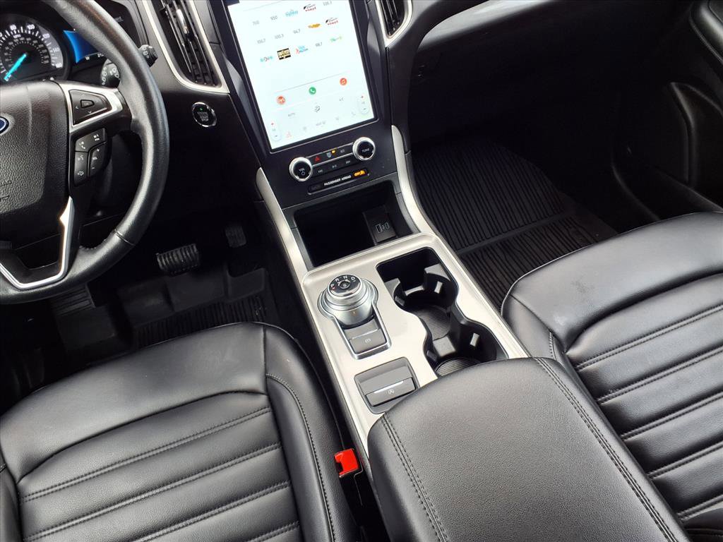 Certified 2024 Ford Edge SEL w/ Convenience Package image 10