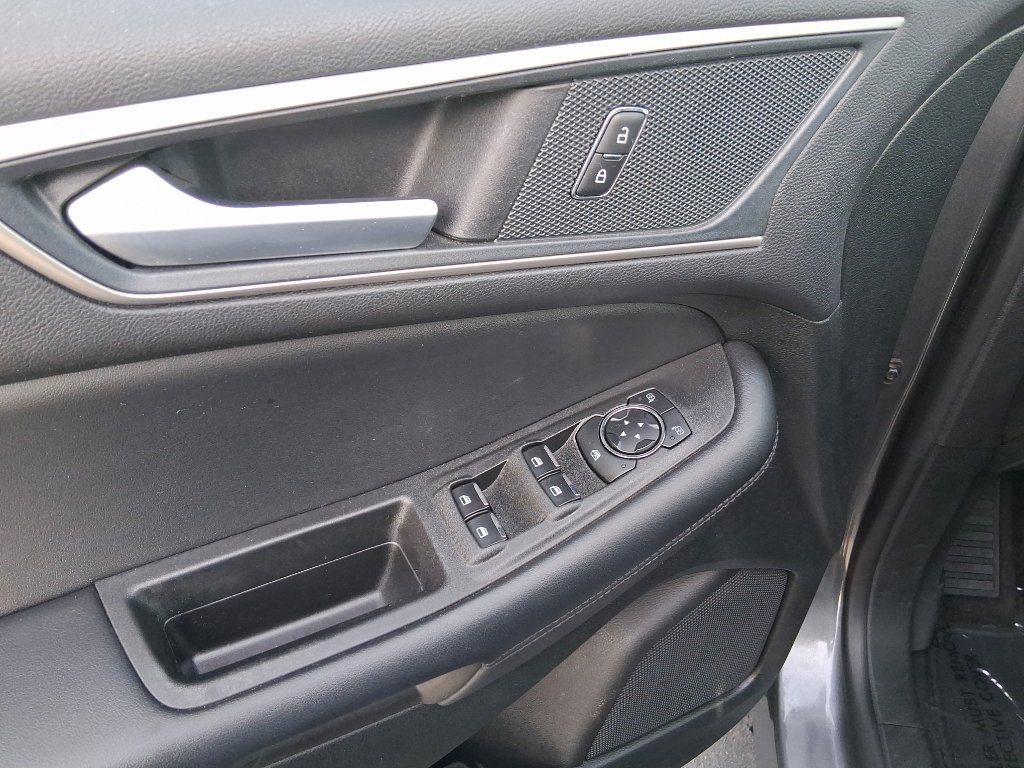 Certified 2024 Ford Edge SEL image 12