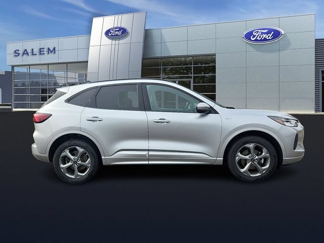 Certified 2023 Ford Escape ST-Line Select w/ Tech Pack #2 AWD/4WD image 2