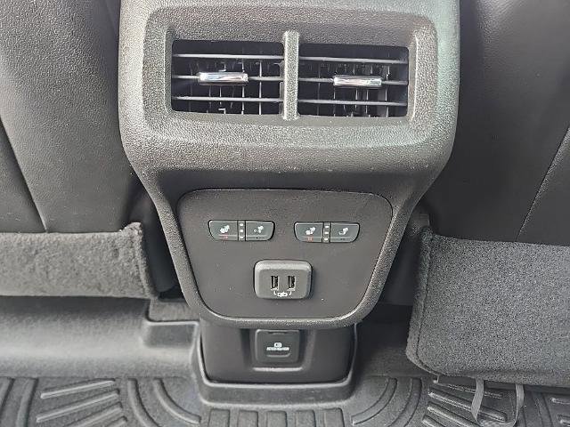 Used 2024 Chevrolet Equinox Premier image 40