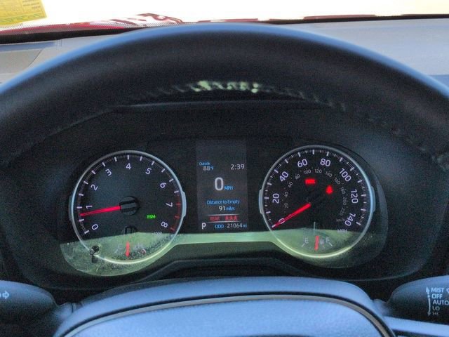 Used 2022 Toyota RAV4 XLE Premium image 27