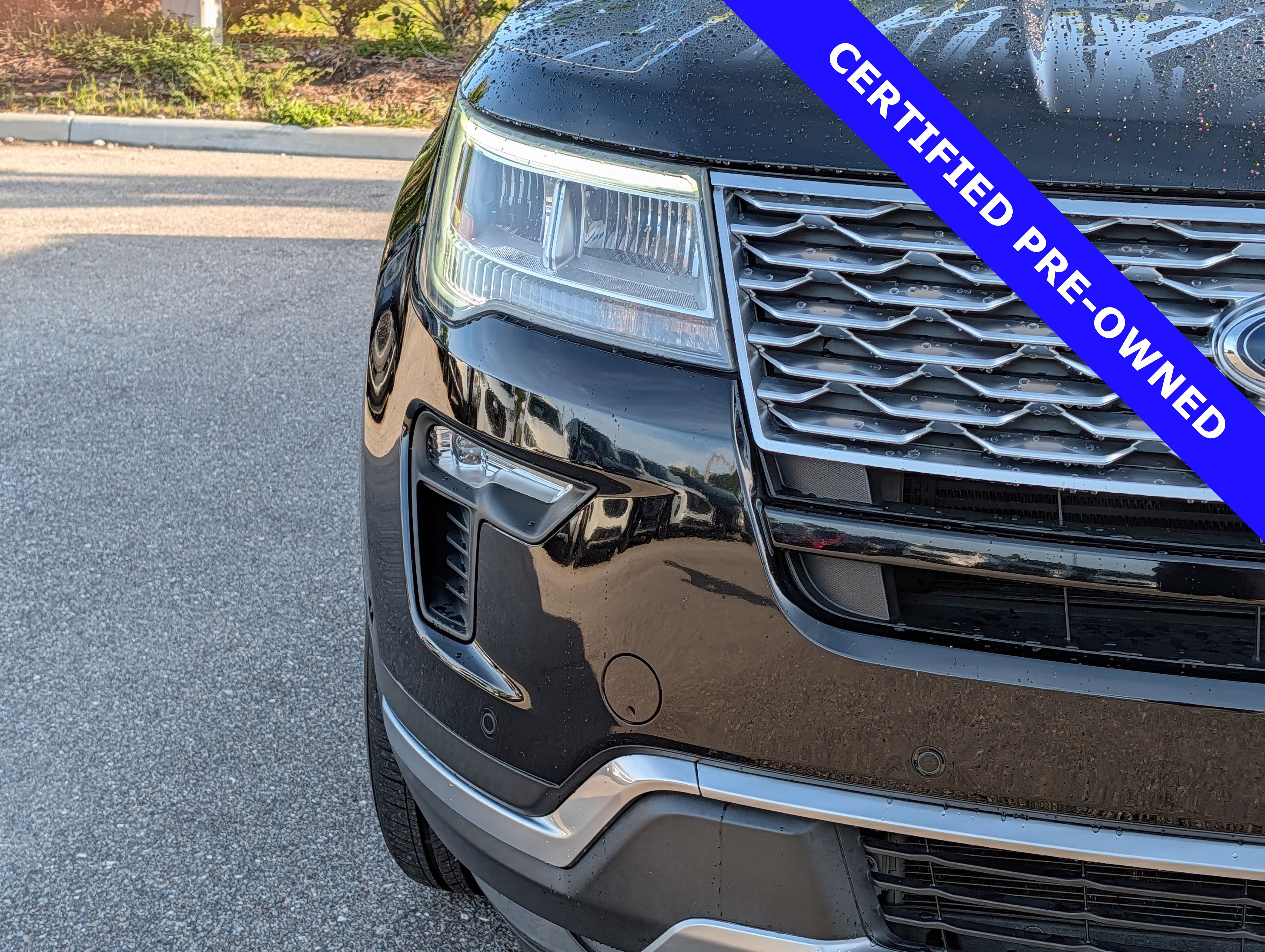 Certified 2018 Ford Explorer Platinum AWD/4WD image 9