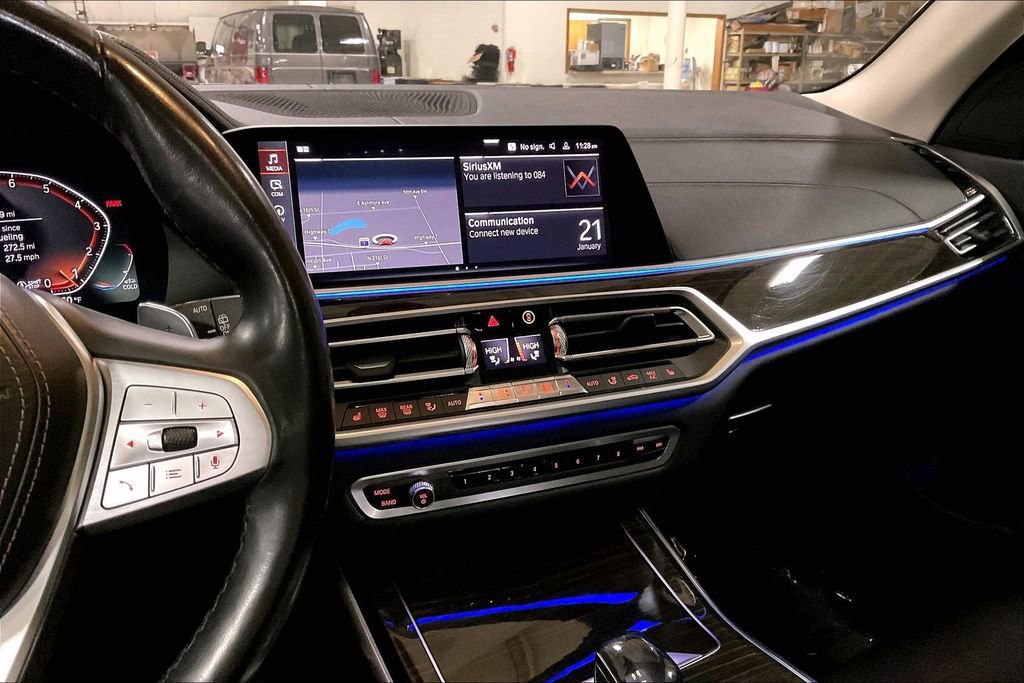 Used 2019 BMW X7 xDrive40i w/ Cold Weather Package image 8