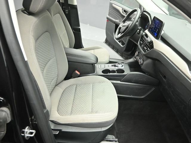 Certified 2022 Ford Escape SE w/ Cold Weather Package image 43