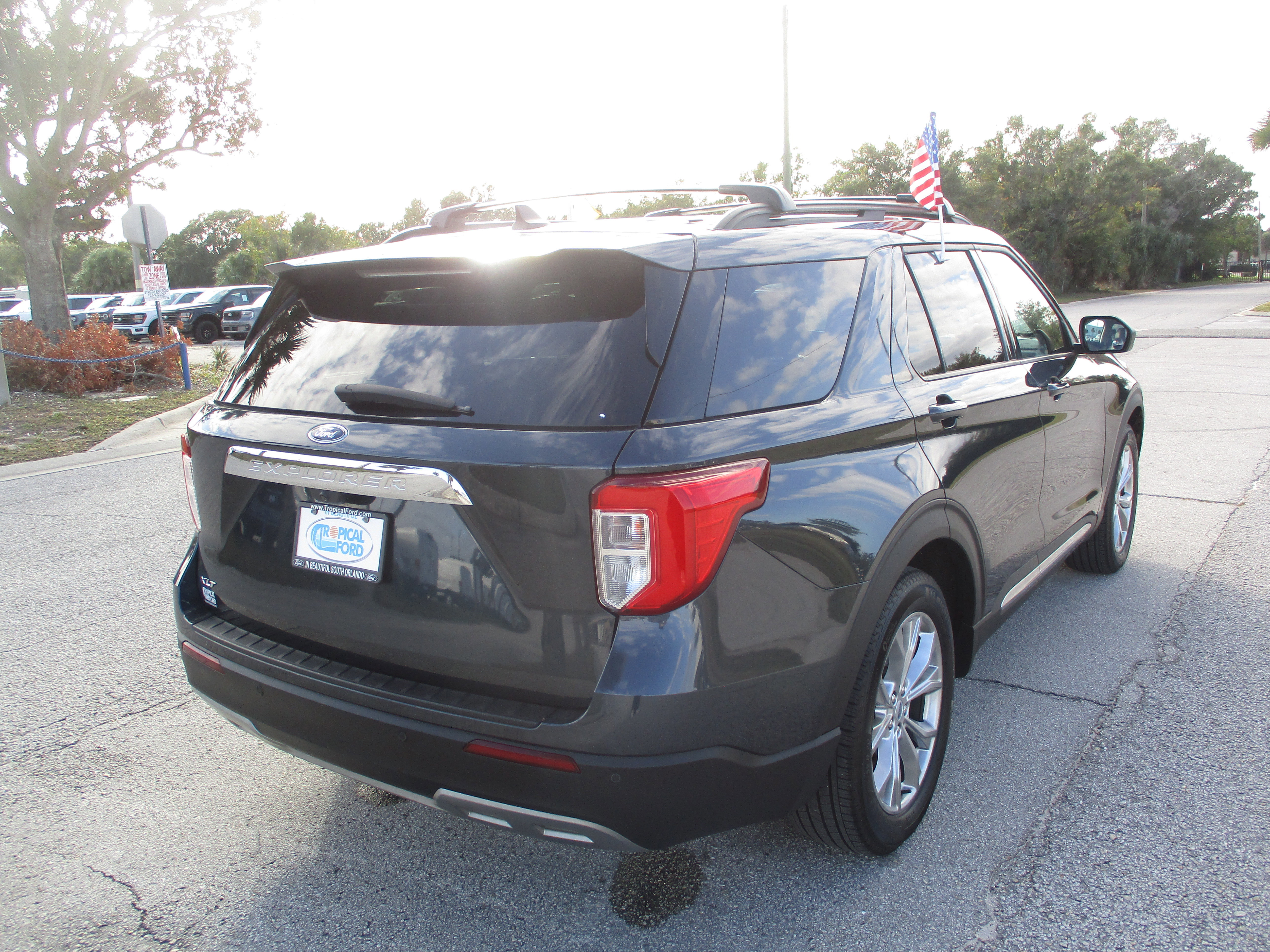 Certified 2024 Ford Explorer XLT w/ Equipment Group 202A image 5