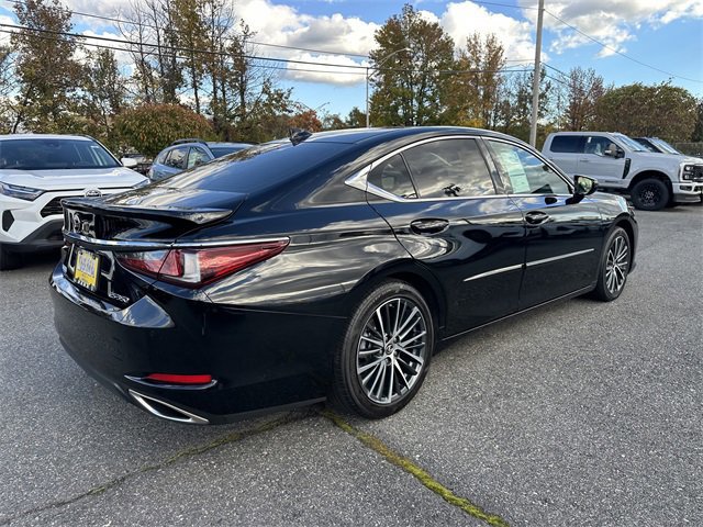 Used 2022 Lexus ES 350 w/ Premium Package image 5