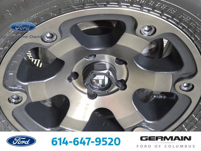 Used 2017 Jeep Wrangler Unlimited Rubicon w/ Connectivity Group AWD/4WD image 12
