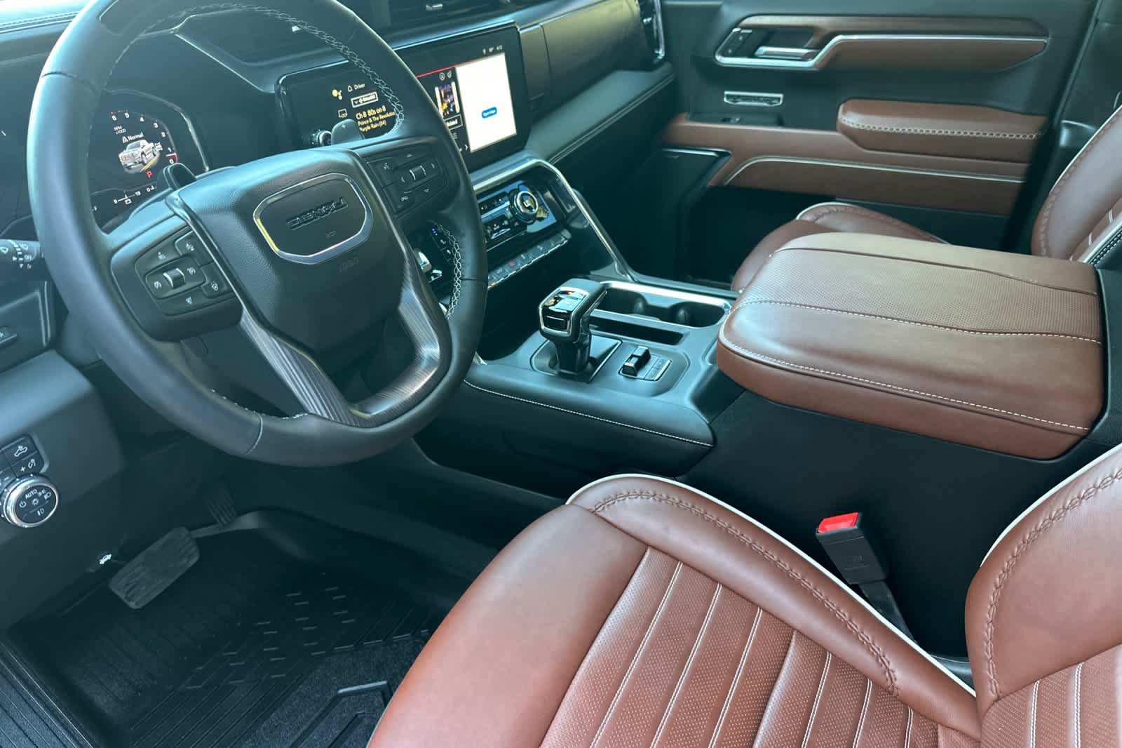 Used 2025 GMC Sierra 1500 Denali Ultimate AWD/4WD image 11