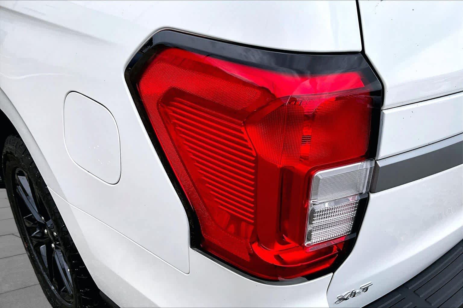 Certified 2024 Ford Expedition XLT RWD image 28