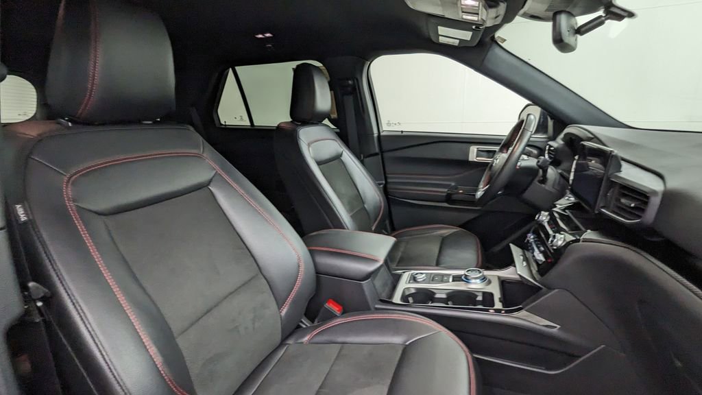 Certified 2023 Ford Explorer ST-Line AWD/4WD image 42