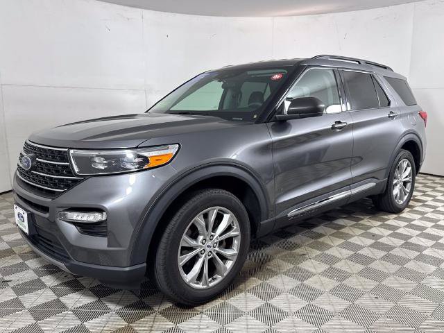 Certified 2023 Ford Explorer XLT w/ Equipment Group 202A AWD/4WD image 9