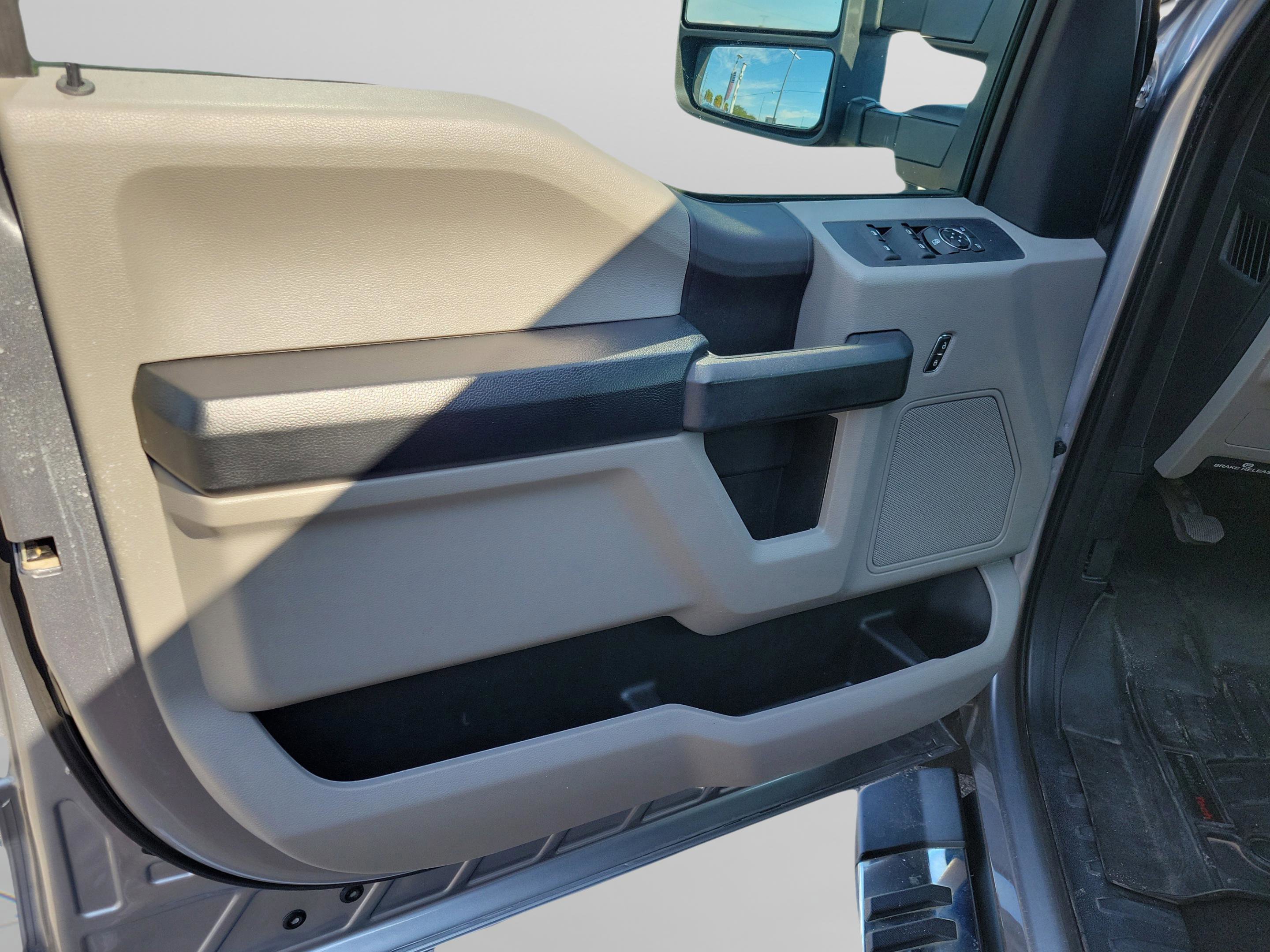 Certified 2020 Ford F250 XL w/ STX Appearance Package image 25