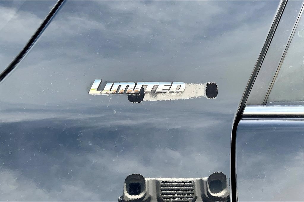 Used 2023 Toyota 4Runner Limited AWD/4WD image 21