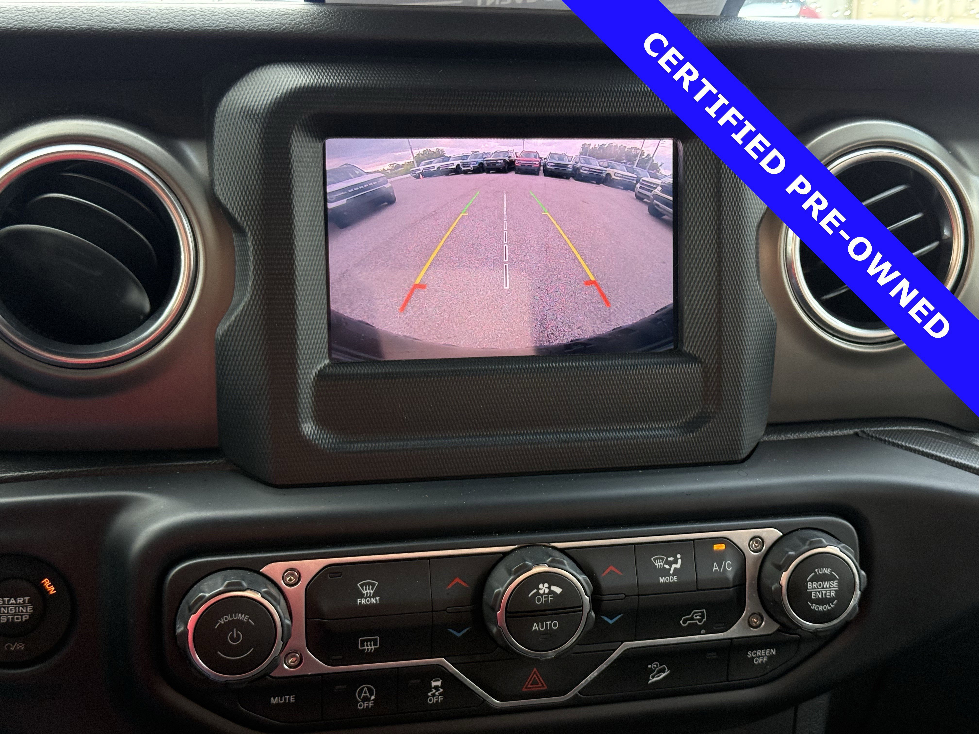 Used 2019 Jeep Wrangler Rubicon w/ Steel Bumper Group image 26