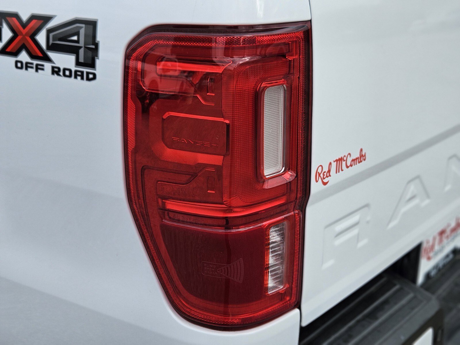 Certified 2023 Ford Ranger Lariat w/ FX4 Off-Road Package image 10