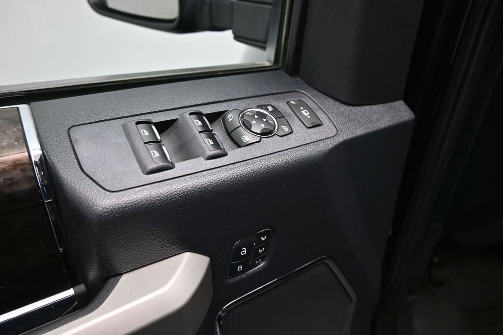 Certified 2022 Ford F350 Lariat w/ Lariat Value Package AWD/4WD image 12