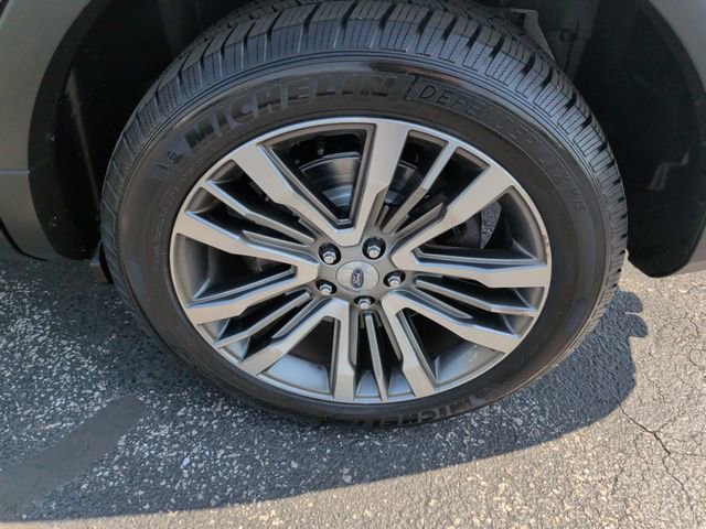 Certified 2018 Ford Explorer Platinum AWD/4WD image 35