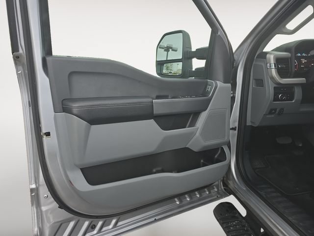 Certified 2023 Ford F350 XLT AWD/4WD image 10