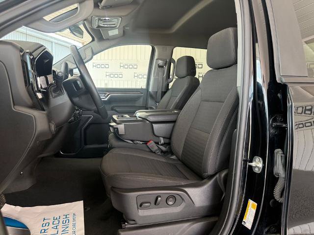Used 2025 Chevrolet Silverado 1500 LT RWD image 6