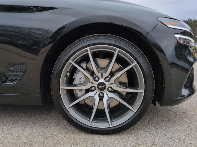 Used 2025 Genesis G70 2.5T image 10