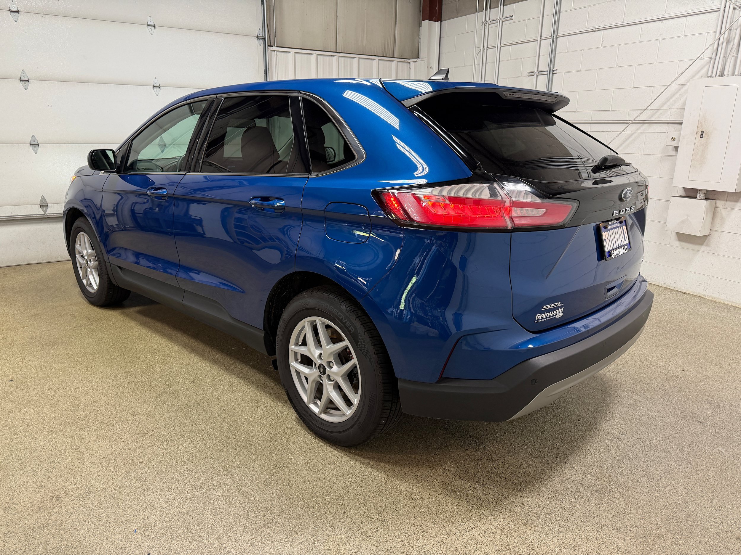 Certified 2024 Ford Edge SEL AWD/4WD image 7