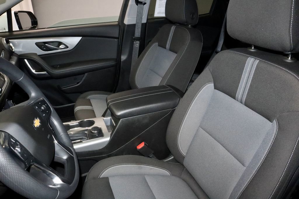 Used 2025 Chevrolet Blazer LT image 26