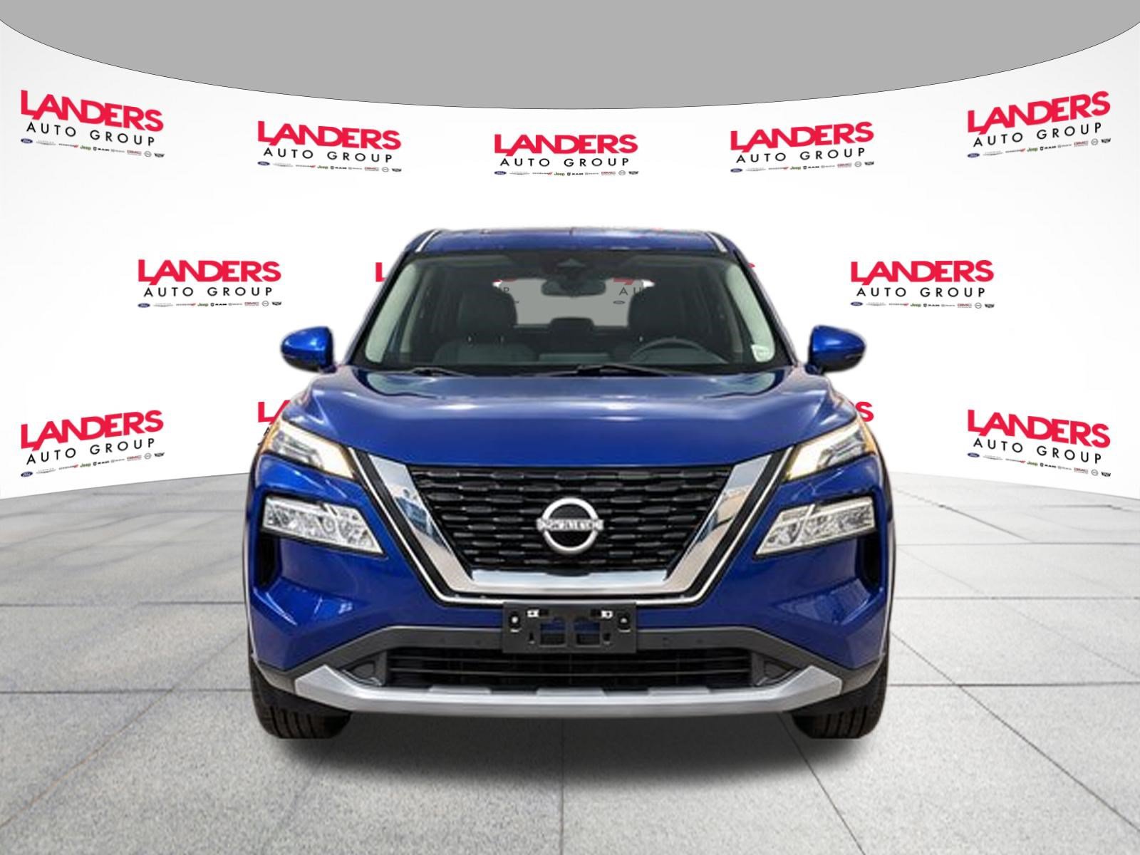 Used 2023 Nissan Rogue SV AWD/4WD image 2