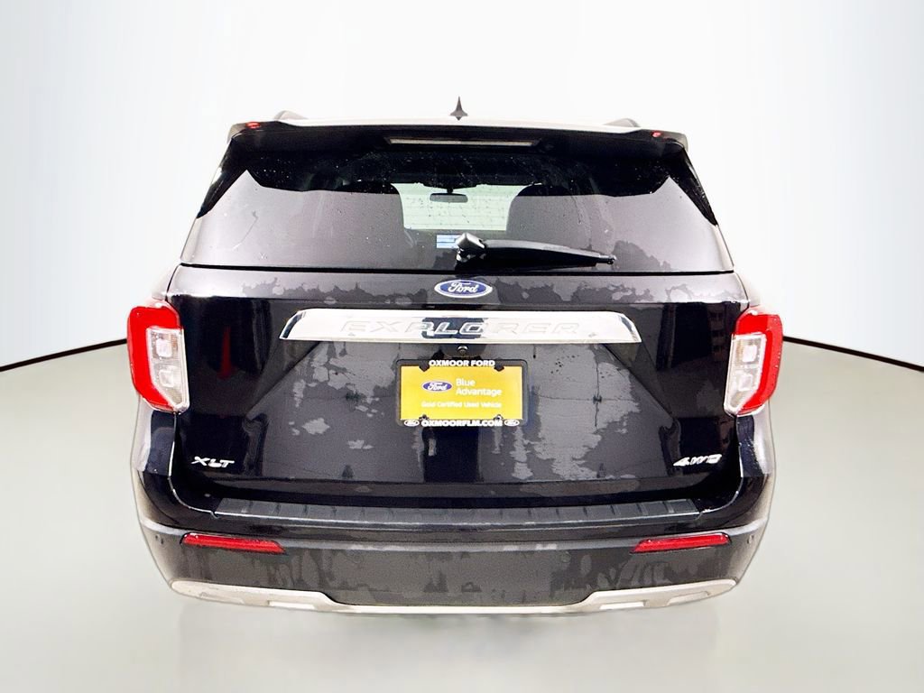 Certified 2024 Ford Explorer XLT w/ Equipment Group 202A image 4