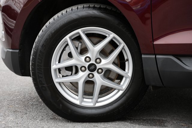 Certified 2023 Ford Edge SEL image 7