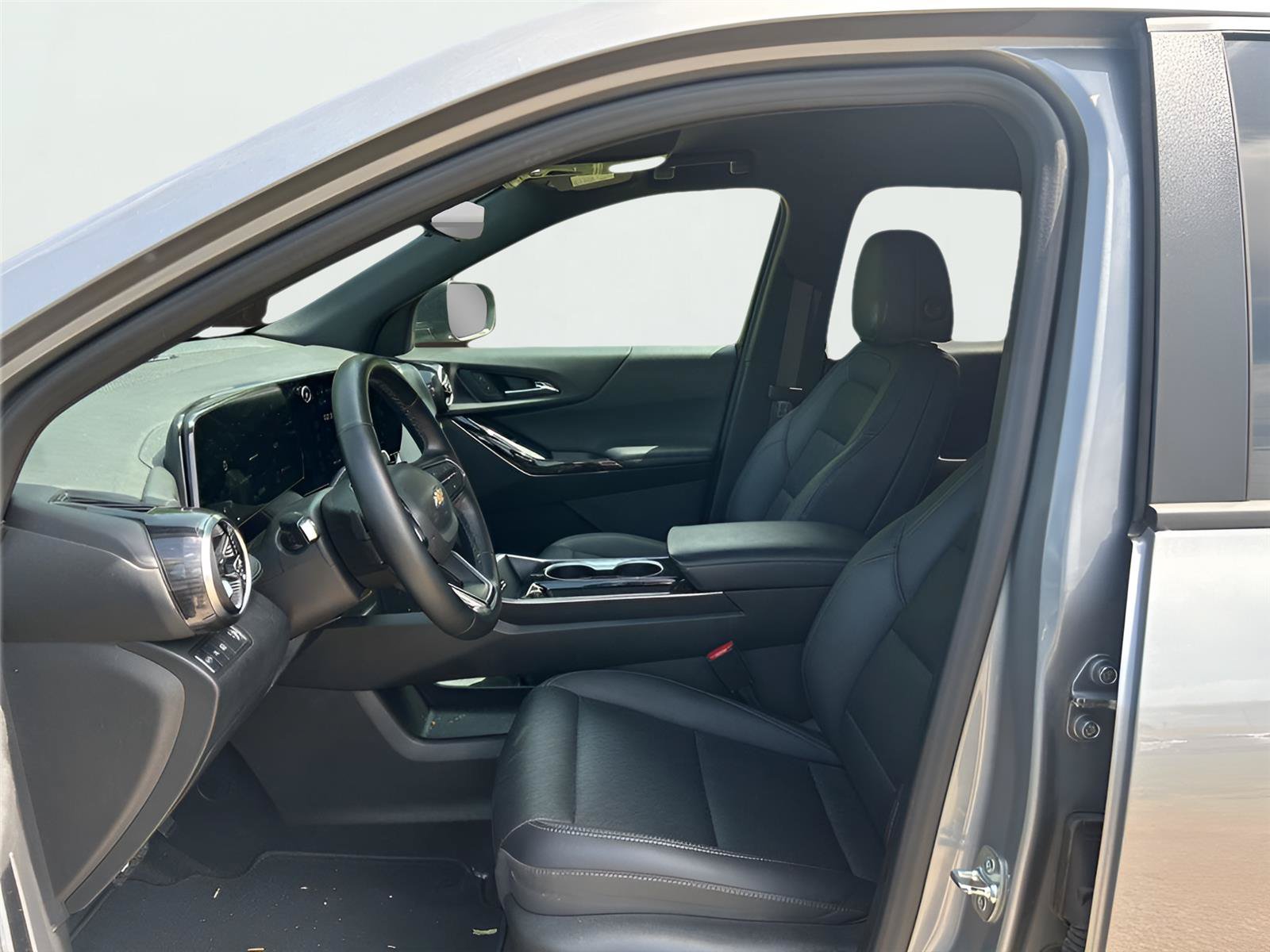 Used 2025 Chevrolet Equinox LT w/ Convenience Package II FWD image 19