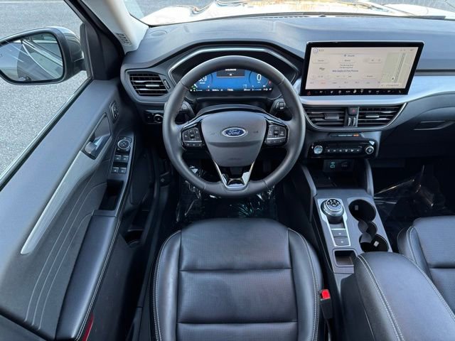 Certified 2023 Ford Escape Platinum AWD/4WD image 5