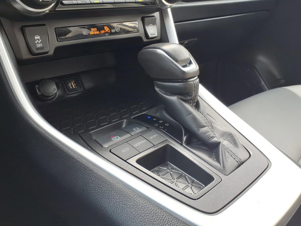 Used 2024 Toyota RAV4 XLE Premium FWD image 19