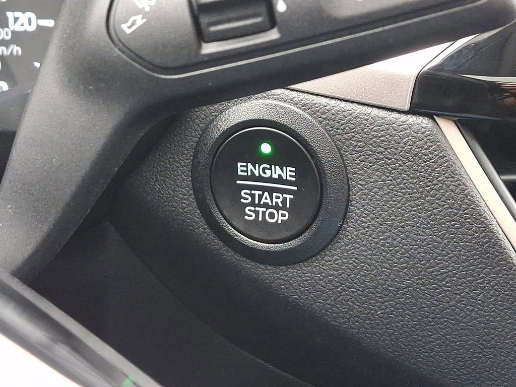 Certified 2022 Ford Escape SEL image 25