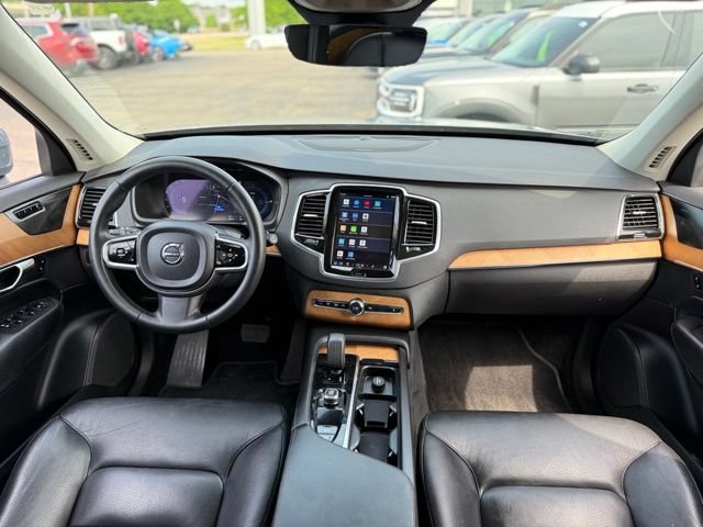 Used 2023 Volvo XC90 T8 Plus AWD/4WD image 2