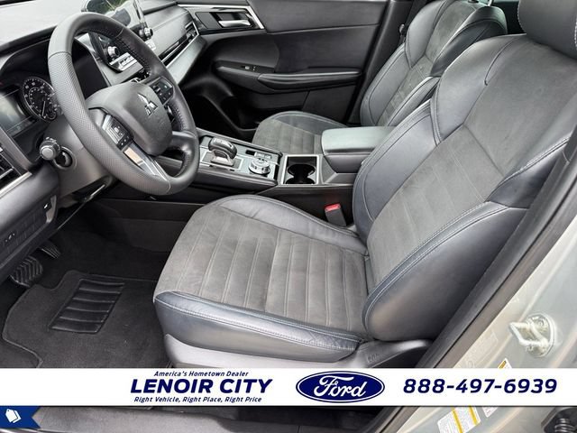 Used 2023 Mitsubishi Outlander SE FWD image 10