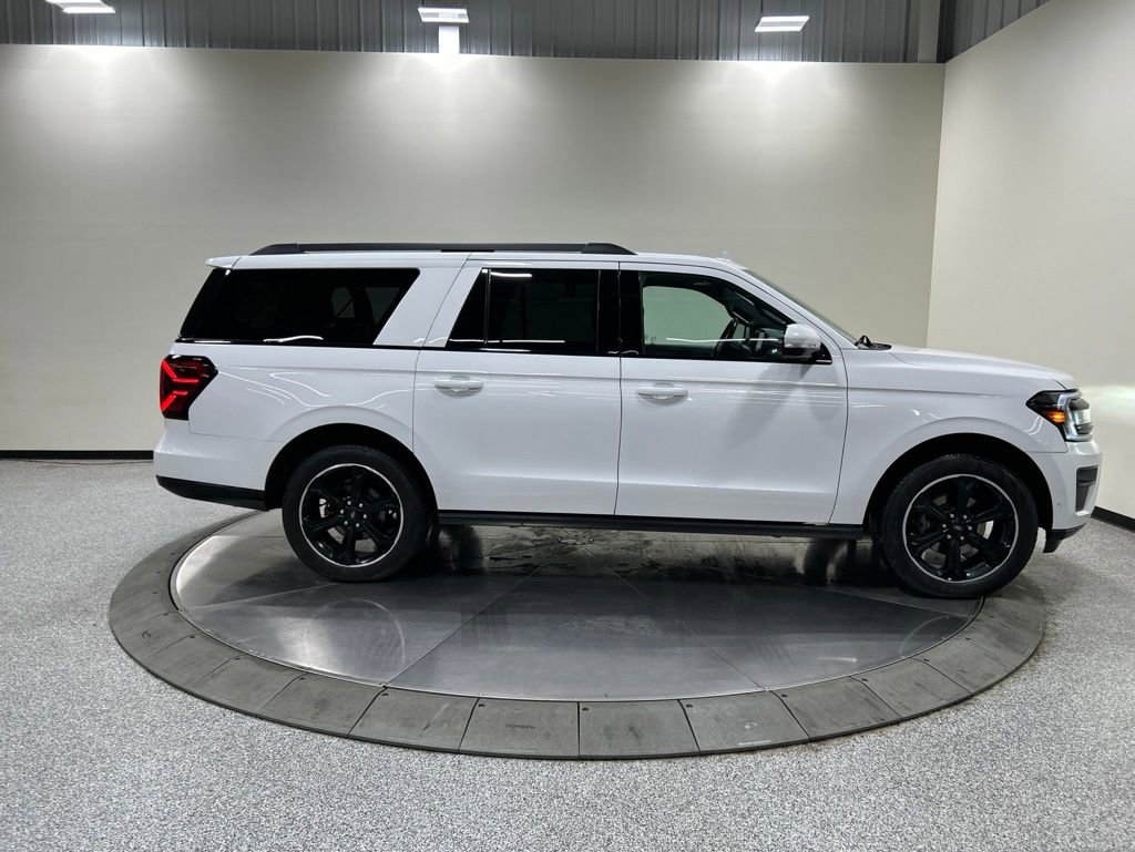 Certified 2022 Ford Expedition Max Limited w/ Equipment Group 303A AWD/4WD image 8