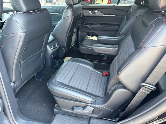 Certified 2025 Ford Explorer ST-Line AWD/4WD image 23