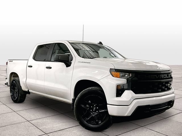 Used 2024 Chevrolet Silverado 1500 Custom AWD/4WD image 2