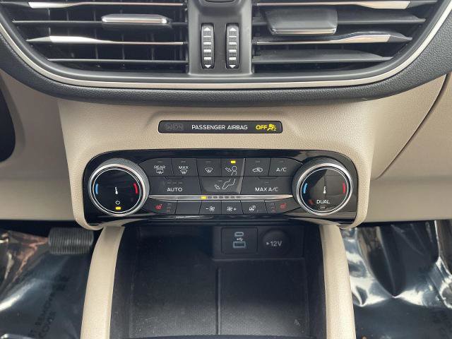 Certified 2022 Ford Escape SEL AWD/4WD image 26
