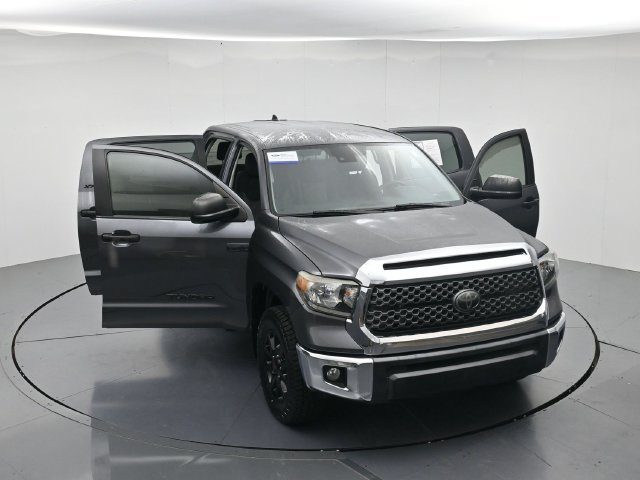Used 2020 Toyota Tundra SR5 w/ SR5 Upgrade Package AWD/4WD image 44