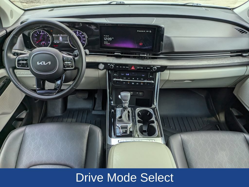 Used 2024 Kia Carnival EX FWD image 18