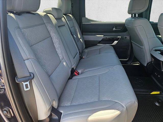 Used 2025 Toyota Tundra Limited AWD/4WD image 19