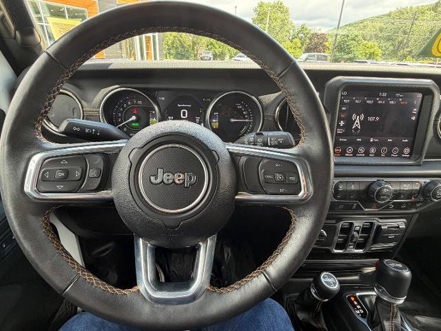 Used 2023 Jeep Wrangler Unlimited Sahara AWD/4WD image 7