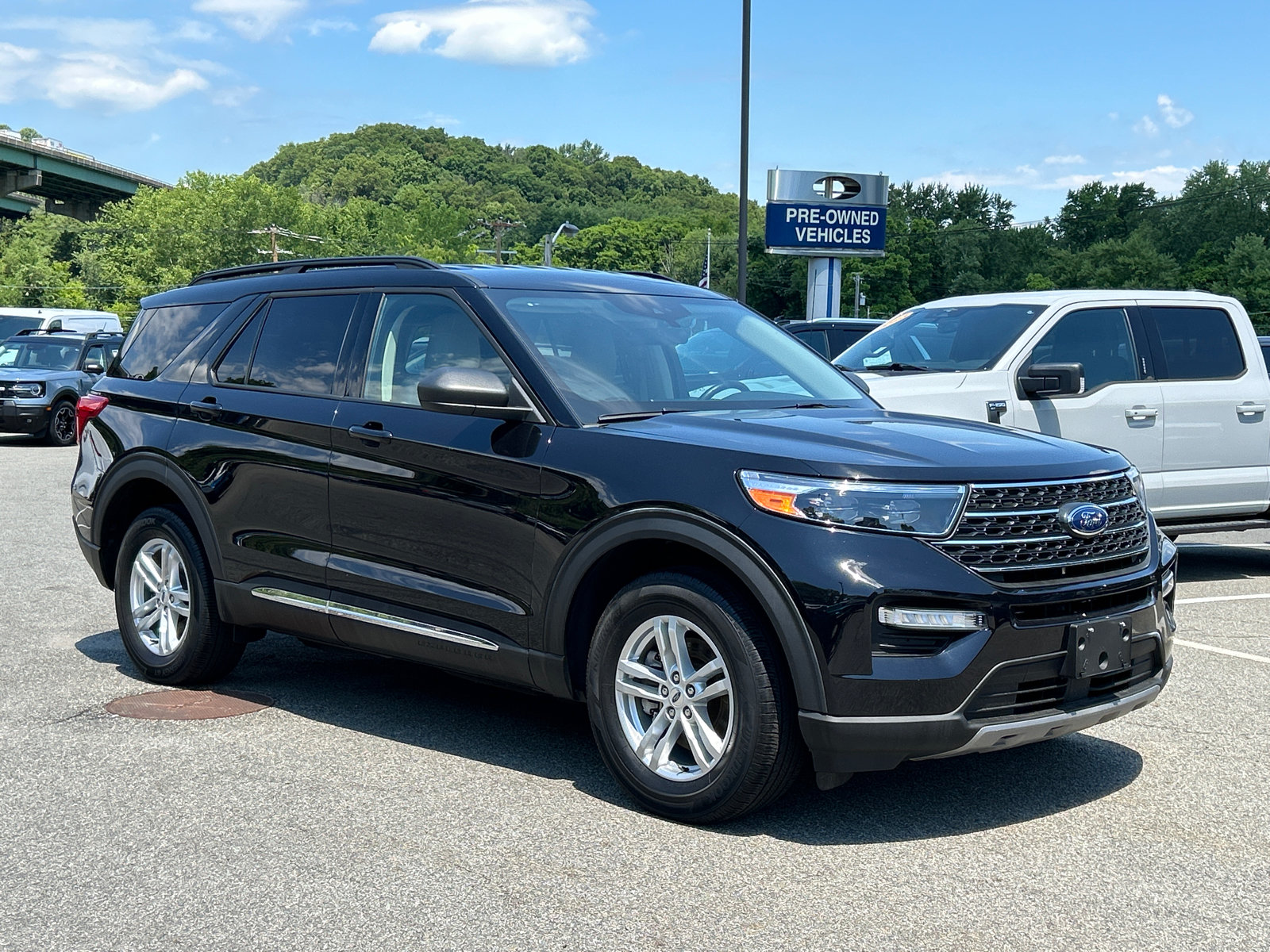 Certified 2023 Ford Explorer XLT w/ Equipment Group 202A