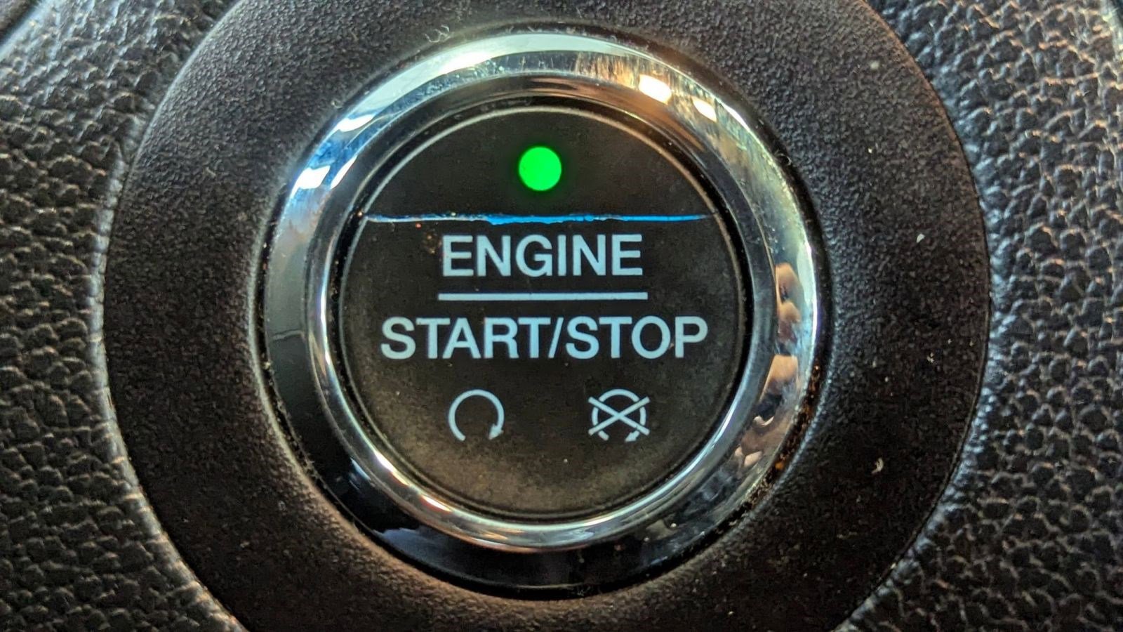 Certified 2017 Ford Explorer XLT w/ Equipment Group 202A image 29