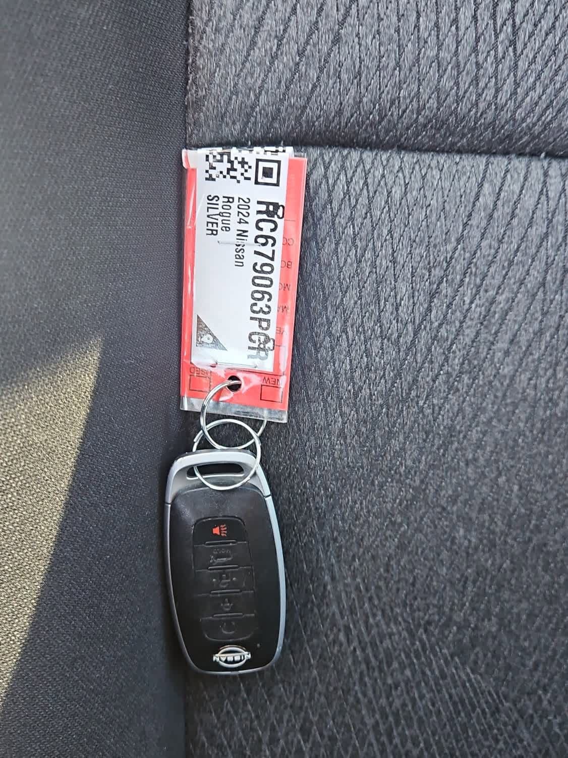 Used 2024 Nissan Rogue SV image 20