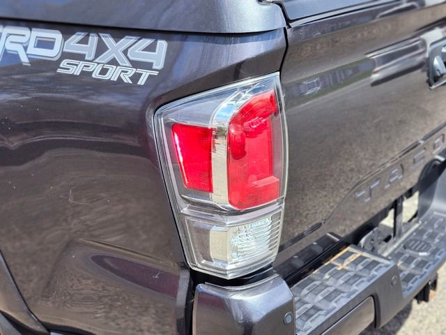 Used 2023 Toyota Tacoma TRD Sport w/ Technology Package AWD/4WD image 9